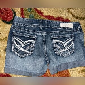 Jr Girls size 9 Amethyst Jean shorts